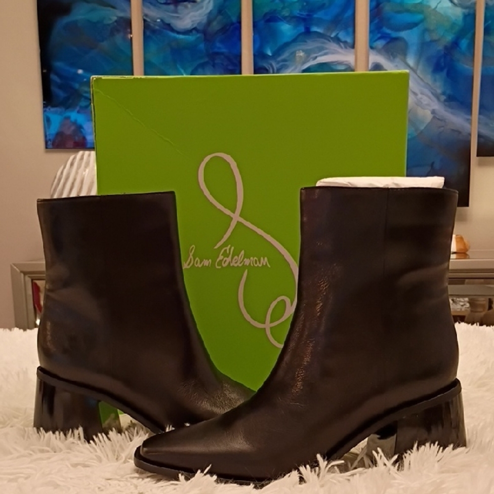 New Sam Edelman Winnie Sleek Black Leather Ankle Block Heel Booties SZ 9.5